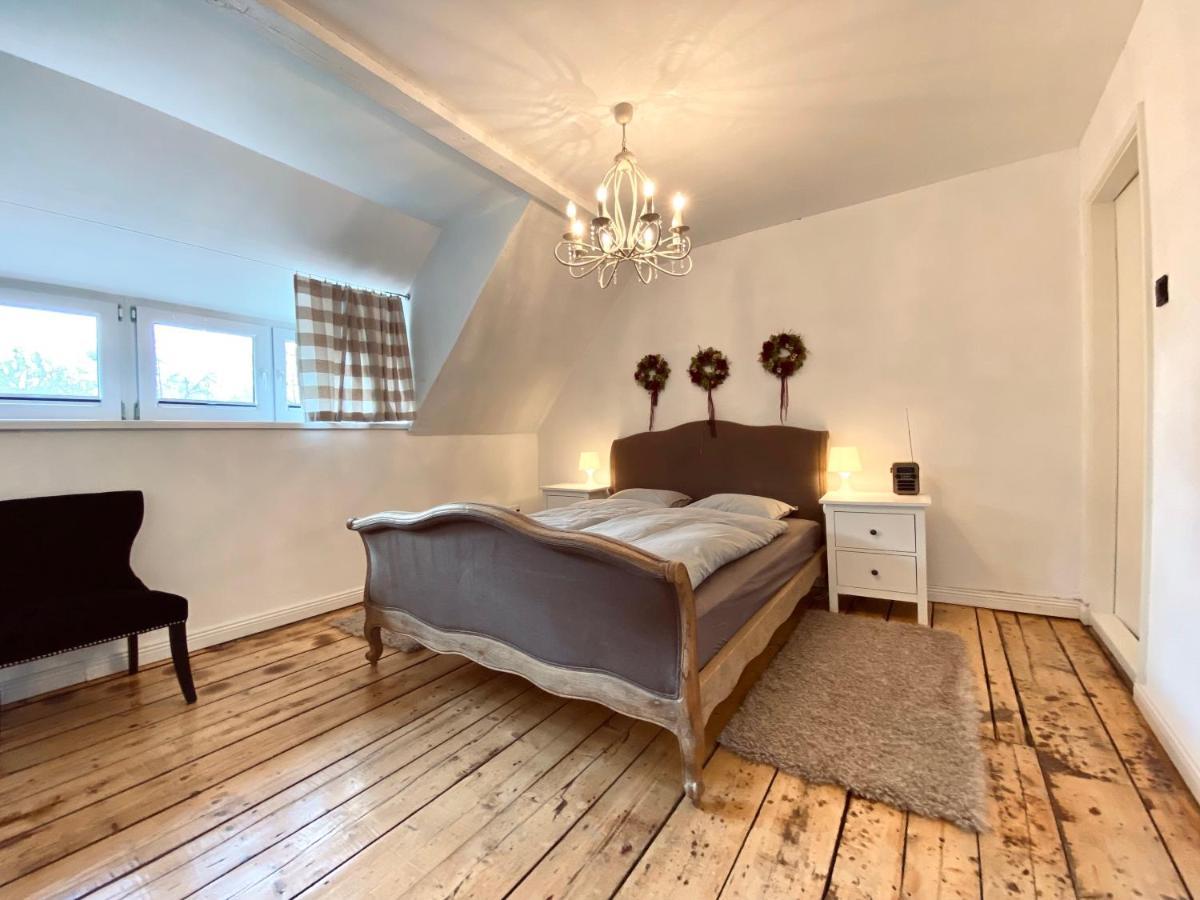 Dom Ogrodnika Guest House Biala Olecka Екстериор снимка