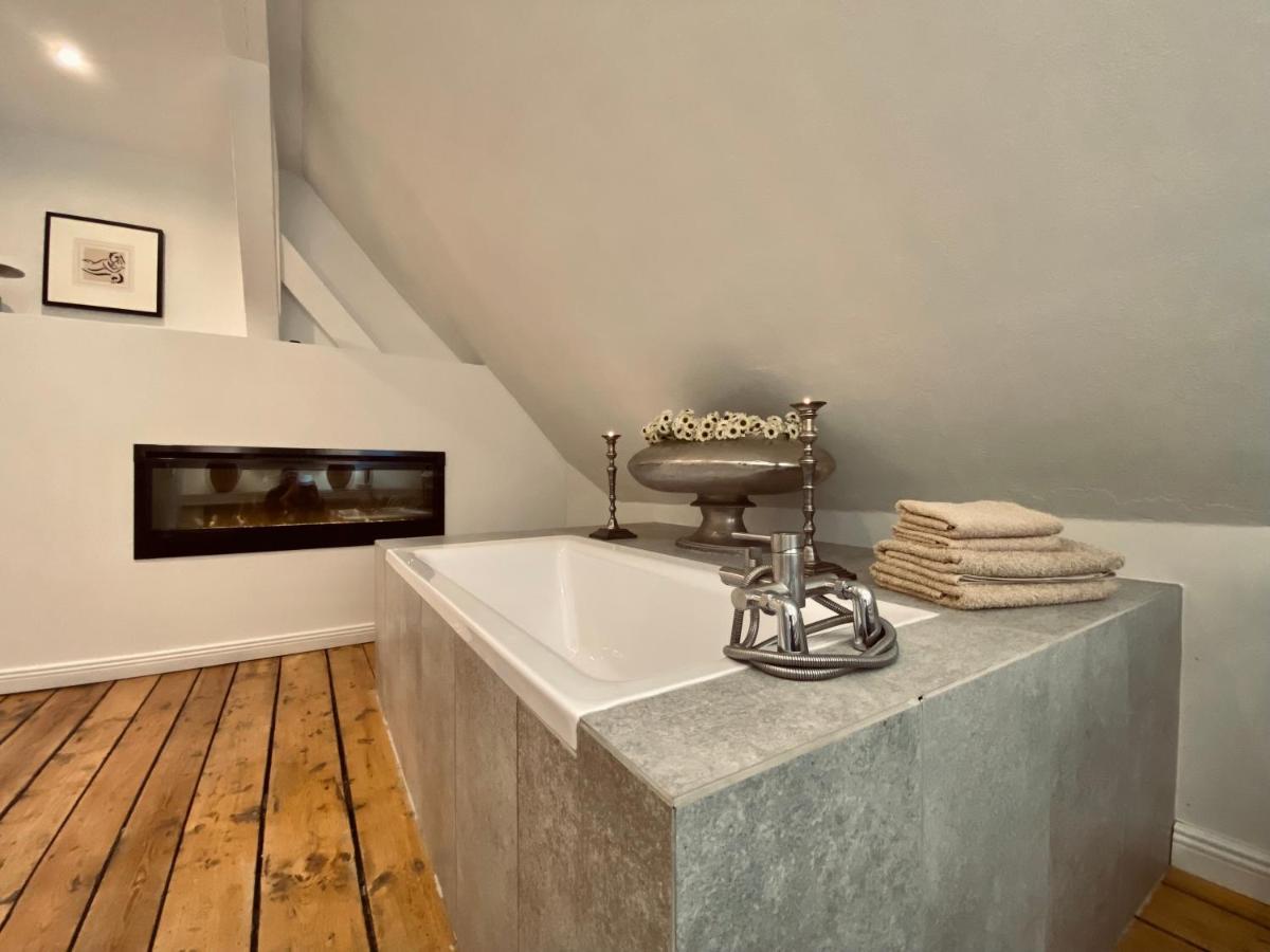Dom Ogrodnika Guest House Biala Olecka Екстериор снимка