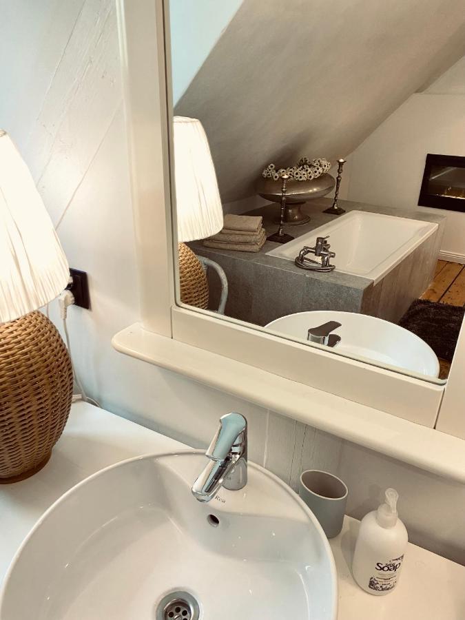 Dom Ogrodnika Guest House Biala Olecka Екстериор снимка