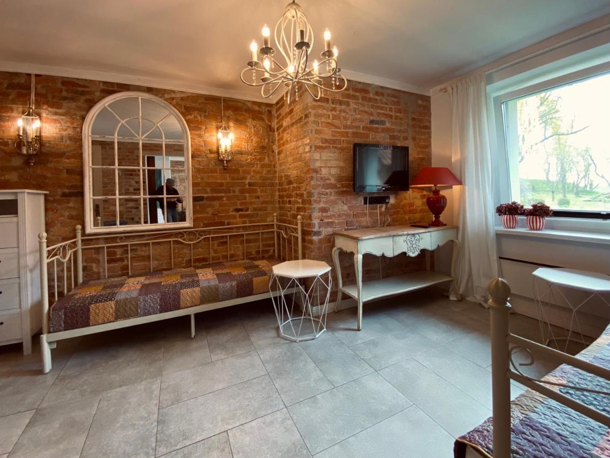 Dom Ogrodnika Guest House Biala Olecka Екстериор снимка