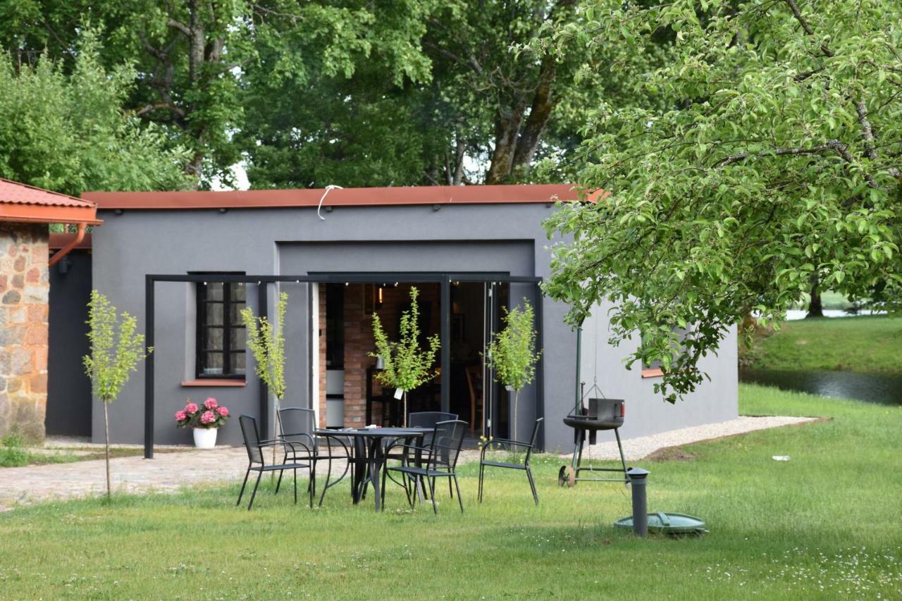 Dom Ogrodnika Guest House Biala Olecka Екстериор снимка